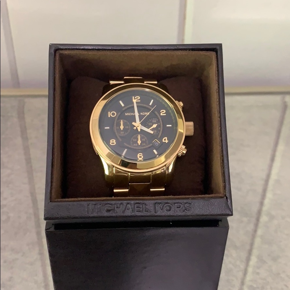 Michael Kors (MK) Runway Fashion Chronograph Watch